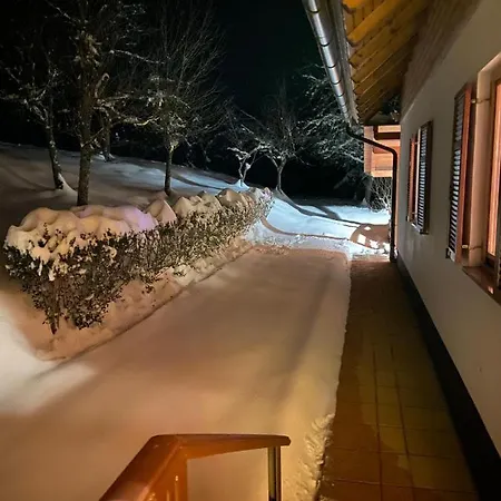 Tihovo Feriehus