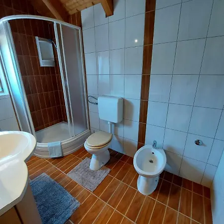 Feriehus Tihovo Delnice