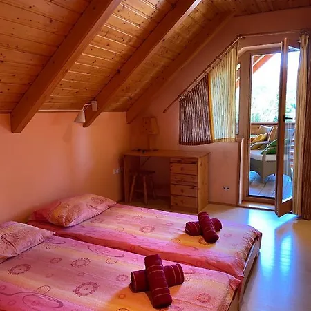 Tihovo Feriehus